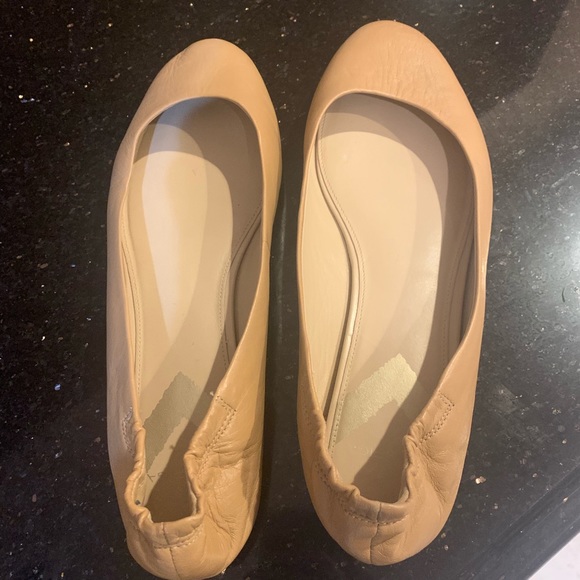 Via Spiga Shoes - Via spiga nude super soft ballet flats like new